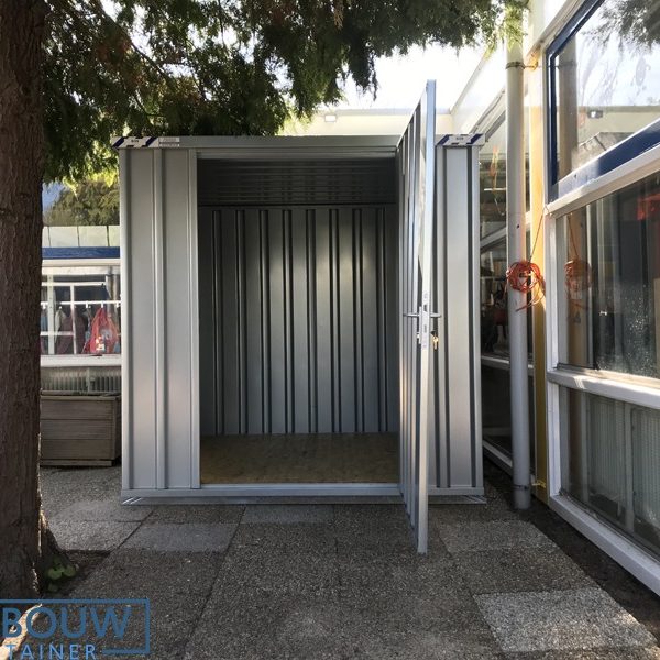 Container 2 x 2 met een enkele deur open deur