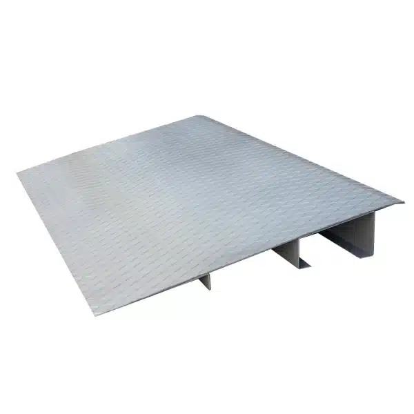 Losse aluminium oprijplaat voor container, productfoto op witte achtergrond